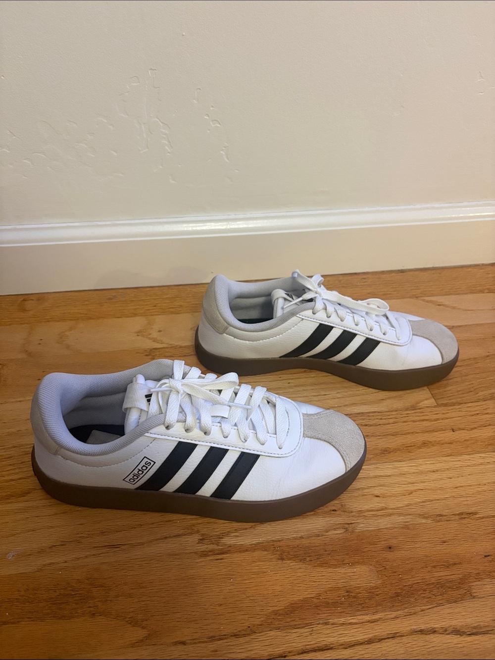 Adidas Women's VL Court 3.0 sneakers